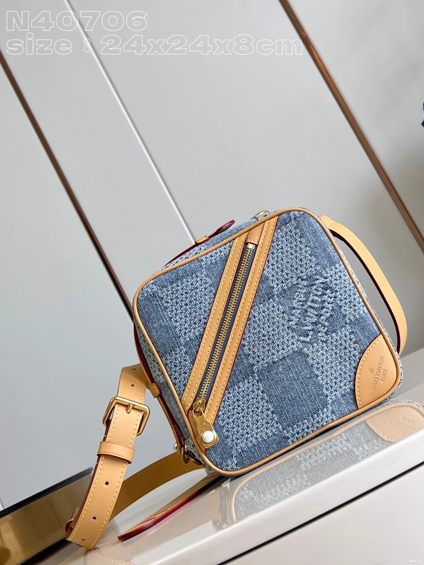 Messenger-24*24*8CM Chess VUITTON LOUIS 0712